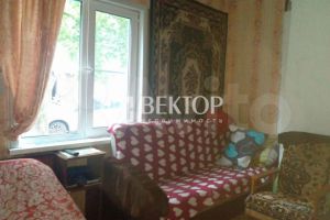 Продам квартиру 1 комнатную с общей площадью 18м2, 1/2 эт., на улице Свердлова, г. Шарья, Костромская обл., Россия, агентство Вектор