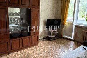 Продам квартиру 2-х комнатную с общей площадью 45м2, 5/5 эт., на улице 2-я лагерная, г. Иваново, Ивановская обл., Россия, агентство Вектор
