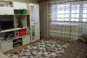 Продам квартиру 1 комнатную с общей площадью 48м2, 1/2 эт., на улице Балакирева, г. Посёлокского типа кадый, Костромская обл., Россия, агентство Вектор