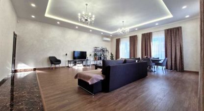 Купить дом 5-ти комнатную, 250 кв. м., Украина, г. Гатное . Фотография №8
