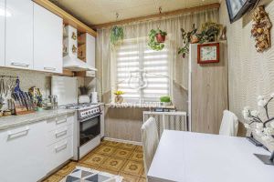 Продам квартиру 3-х комнатную с общей площадью 72м2, 1/9 эт., на улице Академіка палладіна просп, Святошинский район, г. Киев, Киев, Украина, агентство Aspo.biz