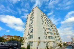 Продам квартиру 2-х комнатную с общей площадью 62.2м2, 10/10 эт., на улице Победы, г. Севастополь, Крым авт. респ., Россия, агентство InVita Realty