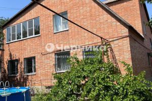 Продам дом 5-ти комнатный с общей площадью 324.3м2, на улице Школьная, г. Шахты, Ростовская обл., Россия, агентство АН Черника