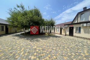 Продам торговое помещение с общей площадью 317.6м2, на улице Качинское шоссе, г. Орловка, Крым авт. респ., Россия, агентство Илион