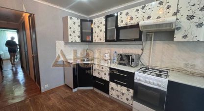 Продам квартиру 3-х комнатную с общей площадью 61.9м2, 4/5 эт., на улице Смирнова, г. Нерехта, Костромская обл., Россия, агентство Дюна. Фотография №1