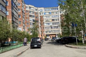 Продам квартиру 4-х комнатную с общей площадью 110м2, 7/8 эт., на улице Багратиона, г. Омск, Омская обл., Россия, агентство ГорОбмен