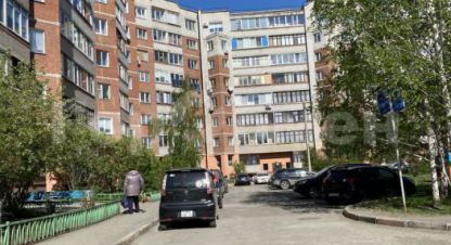 Продам квартиру 4-х комнатную с общей площадью 110м2, 7/8 эт., на улице Багратиона, г. Омск, Омская обл., Россия, агентство ГорОбмен. Фотография №1