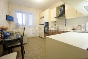 Продам квартиру 1 комнатную с общей площадью 47м2, 8/17 эт., на улице Лазурная, г. Посёлок коммунарка, Москва, Россия, агентство ГорОбмен