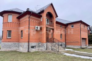 Продам дом с общей площадью 478.3м2, на улице Полевая, г. Бузланово д., Московская обл., Россия, агентство ГорОбмен