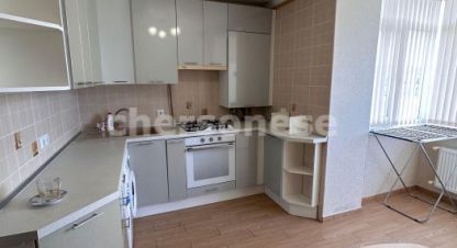 Продам квартиру 5-ти комнатную с общей площадью 180м2, 8/9 эт., на улице Адмирала макарова, Нахимовский район, г. Севастополь, Крым авт. респ., Россия, агентство Херсонес Недвижимость. Фотография №1