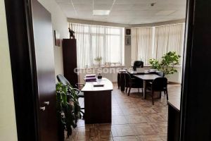 Продам офисное помещение с общей площадью 32м2, на улице Октябрьской Революции, Гагаринский район, г. Севастополь, Крым авт. респ., Россия, агентство Херсонес Недвижимость