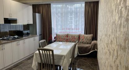 Продам квартиру 2-х комнатную с общей площадью 70м2, 3/5 эт., на улице Пятигорская, г. Ессентуки, Ставропольский край, Россия, агентство Альфа-Н. Фотография №1