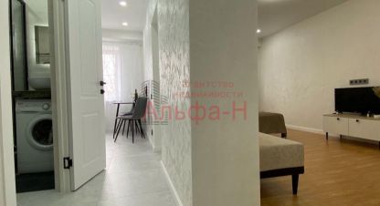 Продам квартиру 1 комнатную с общей площадью 28.1м2, 4/4 эт., на улице Октябрьская, г. Ессентуки, Ставропольский край, Россия, агентство Альфа-Н. Фотография №1