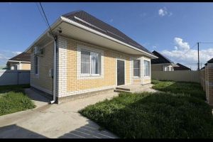 Продам дом 4-х комнатный с общей площадью 101.7м2, на улице Барклаевская ул, г. Краснодар, Краснодарский край, Россия, агентство Аурус-Риэлт