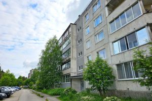 Продам квартиру 4-х комнатную с общей площадью 85.5м2, 5/5 эт., на улице Горняков пр-кт, г. Костомукша, Карелия респ., Россия, агентство Интернет-партнер