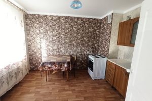 Сдам квартиру 1 комнатную с общей площадью 40м2, 1/9 эт., на улице Надежды ул, г. Крымское, Крым авт. респ., Россия, агентство Интернет-партнер