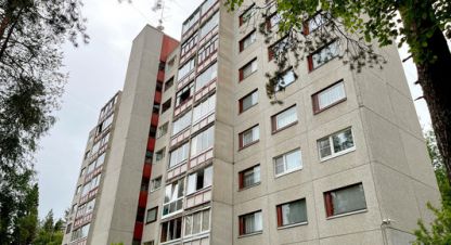 Продам квартиру 2-х комнатную с общей площадью 49.6м2, 2/9 эт., на улице Карельская ул, г. Костомукша, Карелия респ., Россия, агентство Интернет-партнер. Фотография №1