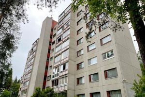 Продам квартиру 2-х комнатную с общей площадью 49.6м2, 2/9 эт., на улице Карельская ул, г. Костомукша, Карелия респ., Россия, агентство Интернет-партнер
