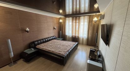 Продам квартиру 3-х комнатную с общей площадью 97.2м2, 3/6 эт., на улице Рябиновая, г. Ханты-Мансийск, Ханты-Мансийский авт. окр., Россия, агентство Интернет-партнер. Фотография №1