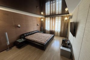 Продам квартиру 3-х комнатную с общей площадью 97.2м2, 3/6 эт., на улице Рябиновая, г. Ханты-Мансийск, Ханты-Мансийский авт. окр., Россия, агентство Интернет-партнер