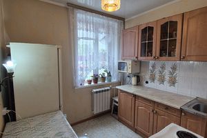 Продам квартиру 2-х комнатную с общей площадью 40.8м2, 1/4 эт., на улице Физкультурная ул, г. Южно-Сахалинск, Сахалинская обл., Россия, агентство Интернет-партнер