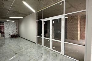 Сдам торговое помещение с общей площадью 105.4м2, на улице Достоевского ул, Вахитовский район, г. Казань, Татарстан респ., Россия, агентство Интернет-партнер