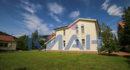Продам дом 5-ти комнатный с общей площадью 286м2, на улице Кедровый пер, Октябрьский район, г. Красноярск, Красноярский край, Россия, агентство Интернет-партнер. Фотография №1