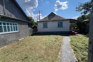 Продам дом 3-х комнатный с общей площадью 71м2, на улице Ватутина генерала пер, г. Гнедин, Киевская обл., Украина, агентство Aspo.biz