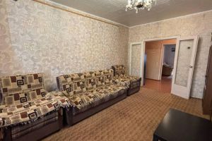 Продам квартиру 3-х комнатную с общей площадью 62м2, 5/5 эт., на улице Плеханова, г. Оренбург, Оренбургская обл., Россия, агентство Бюро недвижимости Быстровой
