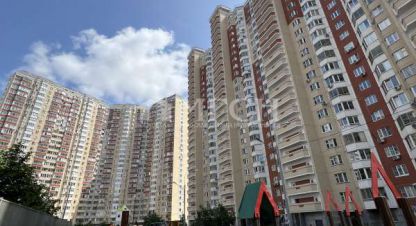 Продам квартиру 3-х комнатную с общей площадью 79м2, 20/25 эт., на улице Сходненская, г. Посёлокского типа путилково, Московская обл., Россия, агентство МГСН - Московская городская служба недвижимости. Фотография №1