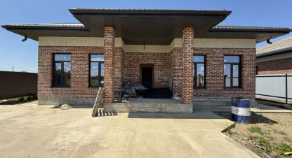 Продам дом 3-х комнатный с общей площадью 114.2м2, на улице Западный пер, г. Майкоп, Адыгея респ., Россия, агентство Аурус-Риэлт. Фотография №1