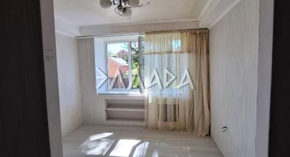 Продам квартиру 1 комнатную с общей площадью 18м2, 2/5 эт., на улице Обский, г. Ростов-на-Дону, Ростовская обл., Россия, агентство Риэлторская компания Эллада. Фотография №1