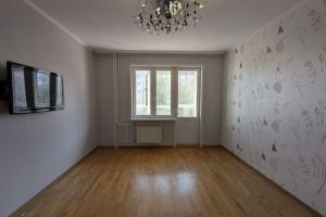 Продам квартиру 2-х комнатную с общей площадью 67.2м2, 3/5 эт., на улице Байкальская ул, Октябрьский район, г. Иркутск, Иркутская обл., Россия, агентство Интернет-партнер