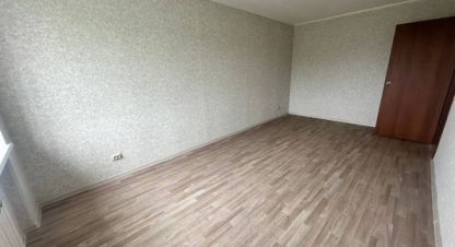 Продам квартиру 1 комнатную с общей площадью 29.6м2, 4/6 эт., на улице Молодежная (росляково) ул, Ленинский район, г. Мурманск, Мурманская обл., Россия, агентство Интернет-партнер. Фотография №1