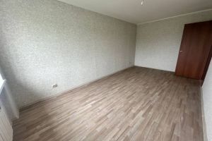 Продам квартиру 1 комнатную с общей площадью 29.6м2, 4/6 эт., на улице Молодежная (росляково) ул, Ленинский район, г. Мурманск, Мурманская обл., Россия, агентство Интернет-партнер
