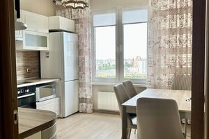 Продам квартиру 2-х комнатную с общей площадью 67.41м2, 17/25 эт., на улице Южное шоссе, Фрунзенский район, г. Санкт-Петербург, Санкт-Петербург, Россия, агентство Интернет-партнер