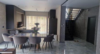 Продам дом 5-ти комнатный с общей площадью 329м2, на улице Лесная ул, г. Сарженка, Ленинградская обл., Россия, агентство Интернет-партнер. Фотография №1