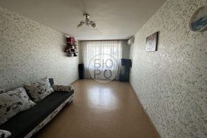 Продам квартиру 3-х комнатную с общей площадью 72м2, 8/9 эт., на улице Лазурная, г. Мариинский, Башкортостан респ., Россия, агентство Бюро