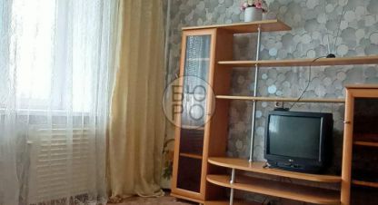 Продам квартиру 1 комнатную с общей площадью 30м2, 8/9 эт., на улице Сазонова, г. Стерлитамак, Башкортостан респ., Россия, агентство Бюро. Фотография №1