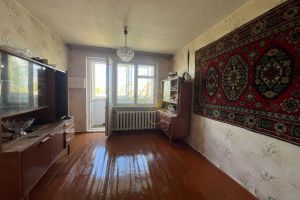 Продам квартиру 3-х комнатную с общей площадью 56.4м2, 5/5 эт., на улице Ленина, г. Высоковск, Московская обл., Россия, агентство АН Новосел