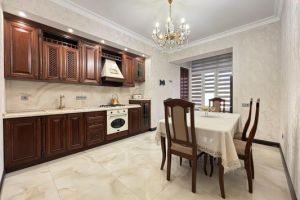 Продам квартиру 2-х комнатную с общей площадью 73м2, 7/10 эт., на улице Тлостанова ул, г. Нальчик, Кабардино-Балкария респ., Россия, агентство Интернет-партнер