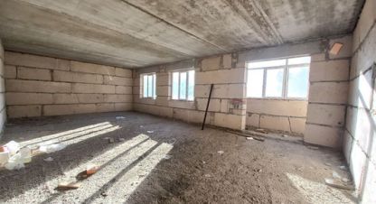 Продам квартиру 2-х комнатную с общей площадью 68м2, 1/4 эт., на улице Им  сижажева м в  ул, г. Чегем, Кабардино-Балкария респ., Россия, агентство Интернет-партнер. Фотография №1