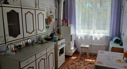 Продам квартиру 2-х комнатную с общей площадью 50м2, 2/3 эт., на улице Суворова, г. Лысково, Нижегородская обл., Россия, агентство Сервис по недвижимости ИМЛС. Фотография №1
