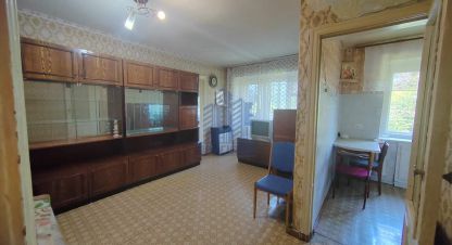 Продам квартиру 2-х комнатную с общей площадью 44.7м2, 4/5 эт., на улице Молодежная, г. Новочебоксарск, Чувашия респ., Россия, агентство Агентство недвижимости Ориентир. Фотография №1