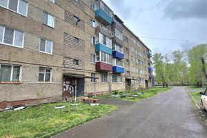 Продам квартиру 1 комнатную с общей площадью 29.6м2, 1/5 эт., на улице 2-й микро ул, г. Рабочий посёлок эльбан, Хабаровский край, Россия, агентство Интернет-партнер