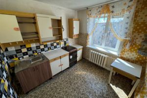 Продам квартиру 4-х комнатную с общей площадью 70.8м2, 4/5 эт., на улице 2-й микро, г. Рабочий посёлок эльбан, Хабаровский край, Россия, агентство Интернет-партнер
