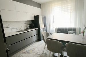 Продам квартиру 3-х комнатную с общей площадью 70м2, 7/23 эт., на улице Красноказарменная, Лефортово (ЮВАО) район, г. Москва, Москва, Россия, агентство Интернет-партнер