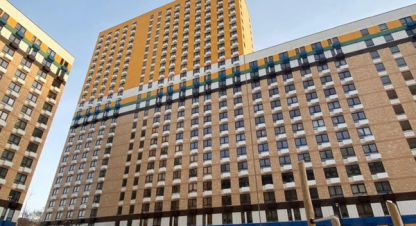 Продам квартиру 1 комнатную с общей площадью 39.4м2, 8/25 эт., на улице Лётчика ларюшина ул, г. Люберцы, Московская обл., Россия, агентство Интернет-партнер. Фотография №1
