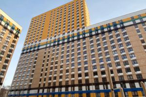 Продам квартиру 1 комнатную с общей площадью 39.4м2, 8/25 эт., на улице Лётчика ларюшина ул, г. Люберцы, Московская обл., Россия, агентство Интернет-партнер