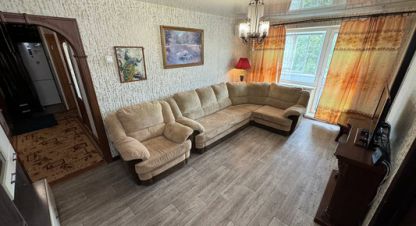 Продам квартиру 4-х комнатную с общей площадью 60.5м2, 5/5 эт., на улице Интернациональный пр-кт, центральный район, г. Комсомольск-на-Амуре, Хабаровский край, Россия, агентство Интернет-партнер. Фотография №1